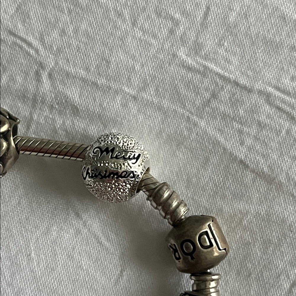 Silver 'Merry Christmas' Holiday Charm Bead